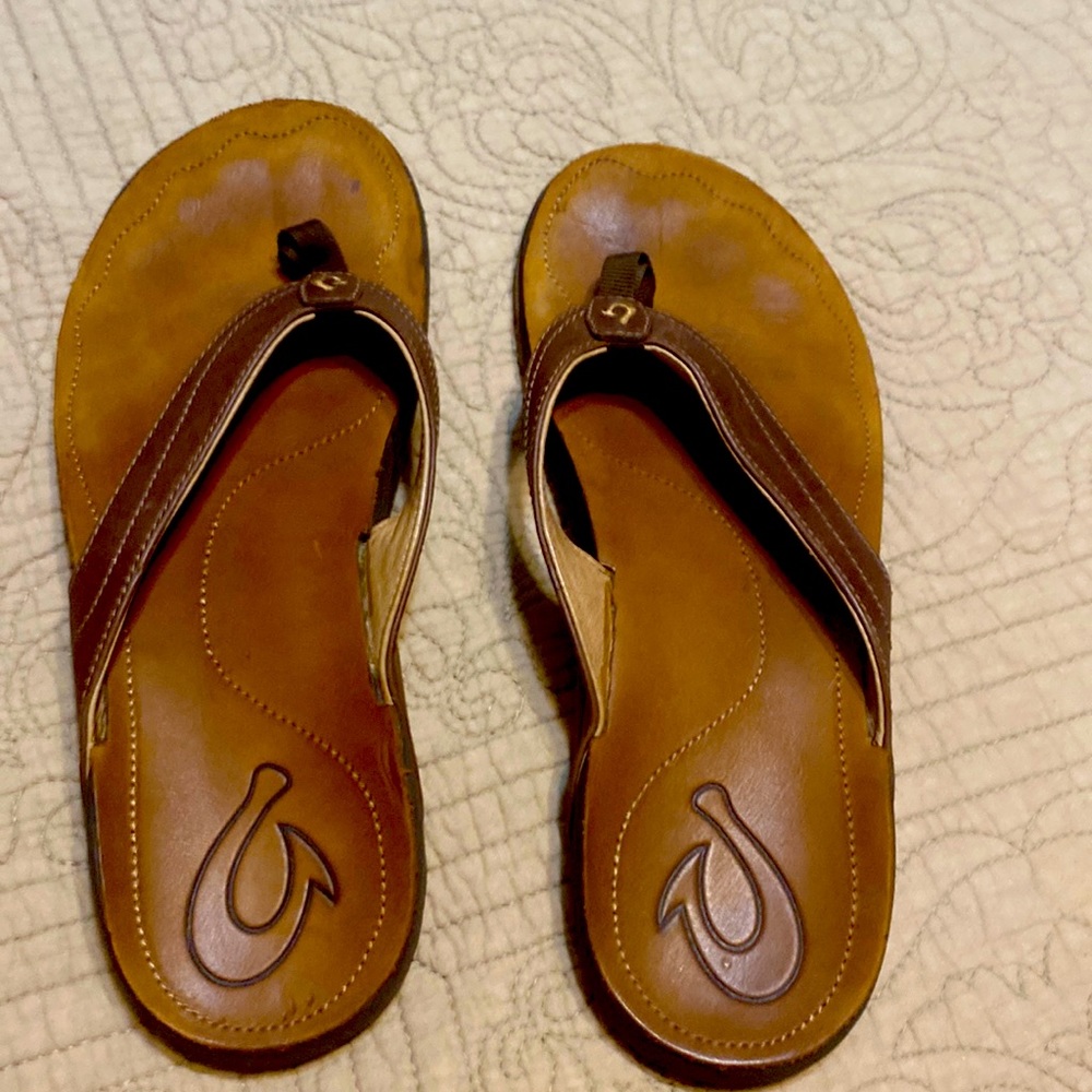 OluKai Women's Brown Leather Sandals